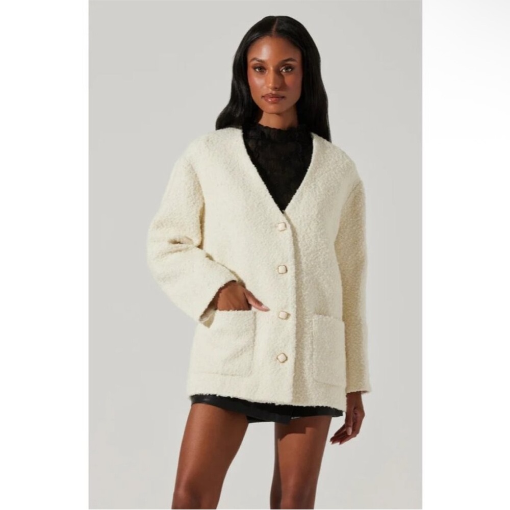 ASTR Maidy Tweed Boucle Textured Blazer Coat in Cream Revolve size small $240 - Picture 3 of 14